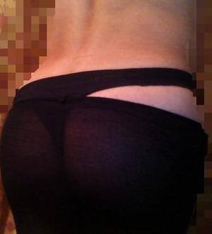 Camille, 20 from New York | Older Men and Younger Women Dating