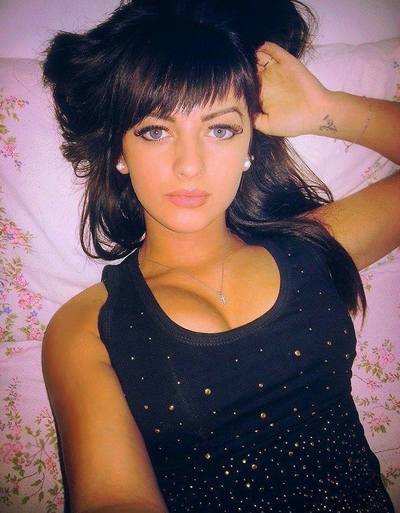 Meet Alecia from Texas (19) | Discreet Adult Dating