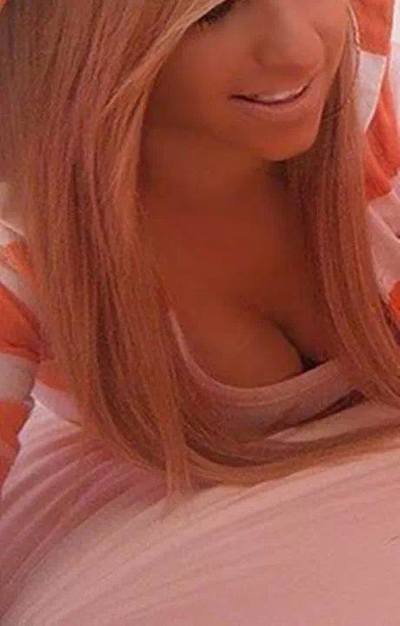 Valentina, 22 from Texas | Older Men and Younger Women Dating