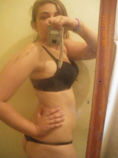 Adult dating profile photo of Lilly (28) in Waunakee, WI