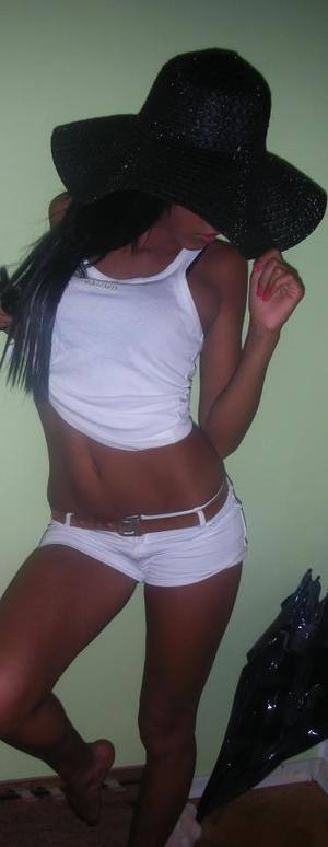 Meet Claudia (27) from New York | FWB Casual Partner