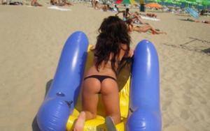 Leila (23) in New York | Friends with Benefits