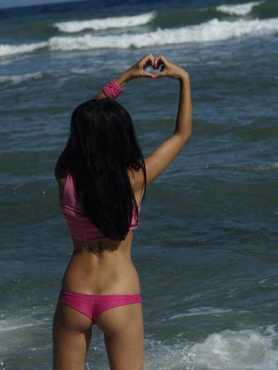 Gabriela (29) in California | Friends with Benefits