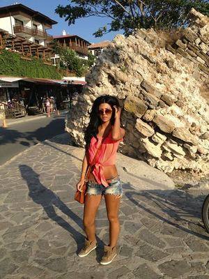 Alexandria (20) in Washington | Friends with Benefits