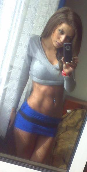 Cora (28) in New York | Friends with Benefits