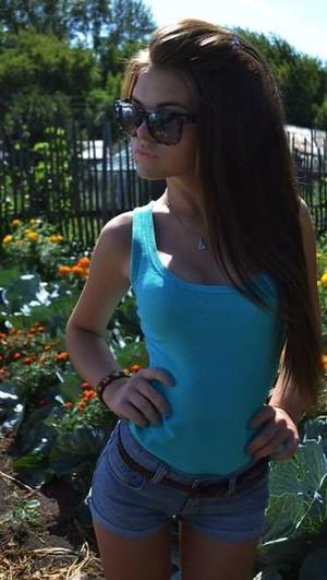 Meet Isla (27) from Montana | FWB Casual Partner