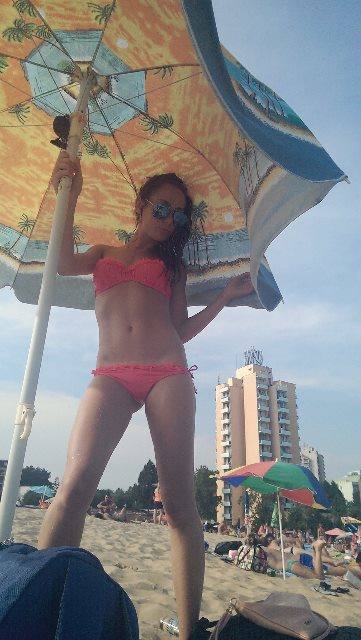 Laurie (19) in Texas | Friends with Benefits