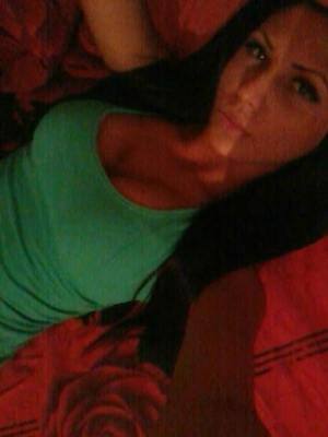 Local profile photo of Yazmin, 19, in Bremerton, WA