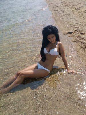 Meet Regina (29) from New York | FWB Casual Partner