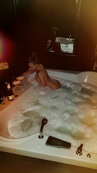 Tracy, 19, Illinois | Local FWB Dating Profile