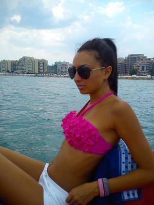 Escorts like Allyssa are down to fuck you now!