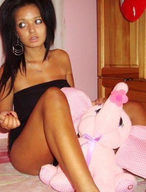 Meet local singles like Sasha from Florida who want to fuck tonight