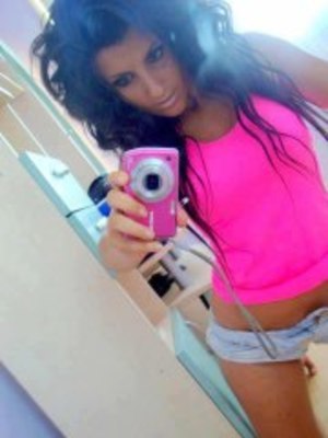 Escorts like Andrea are down to fuck you now!