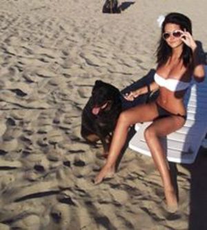 Carmen from Georgia is looking for adult webcam chat