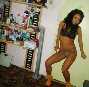 Meet local singles like Colleen from Florida who want to fuck tonight