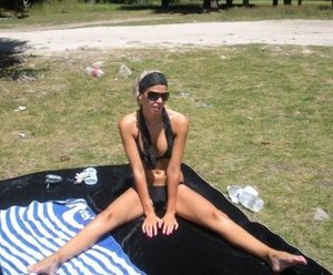 Lara from Illinois is interested in nsa sex with a nice, young man