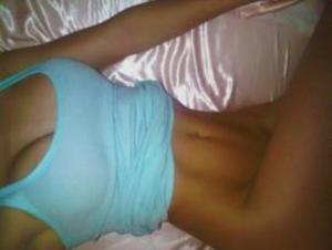 Joy from Illinois is looking for adult webcam chat