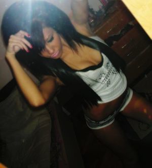 Looking for girls down to fuck? Shari from Maryland is your girl