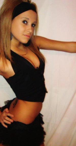 Looking for local cheaters? Take Kayley from Tennessee home with you