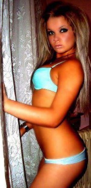 Hermine from Temescal Valley, California is looking for adult webcam chat