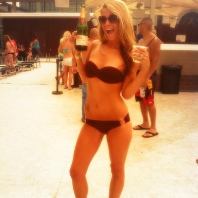 Natalie from Wisconsin is interested in nsa sex with a nice, young man