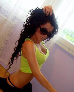 Finding a fuck buddy like Adrienne from Michigan has never been easier