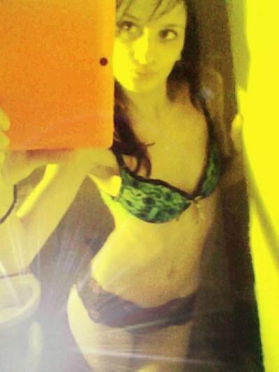 Meet local singles like Katy from Missouri who want to fuck tonight