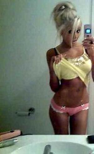 Looking for local cheaters? Take Yesenia from Minnesota home with you
