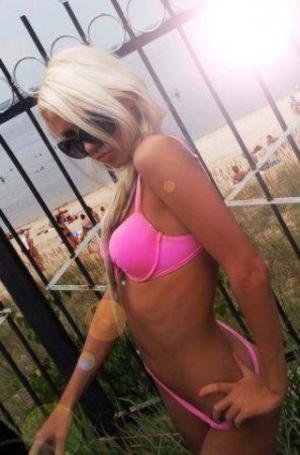 Shelia from Porterville, Mississippi is looking for adult webcam chat