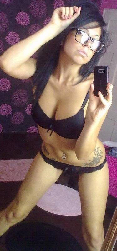 Nyla from Buchanan, Michigan is looking for adult webcam chat