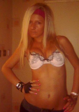 Meet local singles like Jacklyn from Mandaree, North Dakota who want to fuck tonight