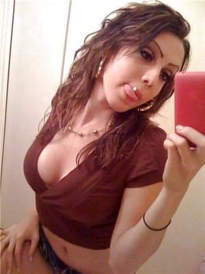 Meet local singles like Ofelia from Bel Nor, Missouri who want to fuck tonight