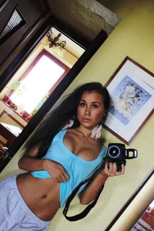 Looking for local cheaters? Take Camilla from Texas home with you