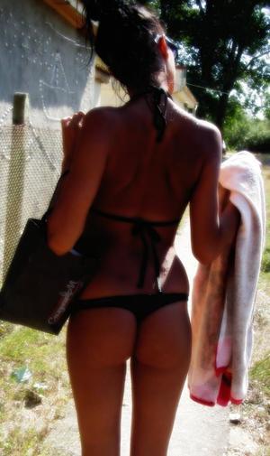 Escorts like Robin are down to fuck you now!