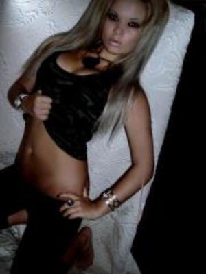 Justine is a cheater looking for a guy like you!
