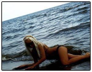Celeste from Illinois is DTF, are you?
