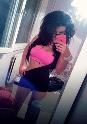 Iluminada from  is looking for adult webcam chat