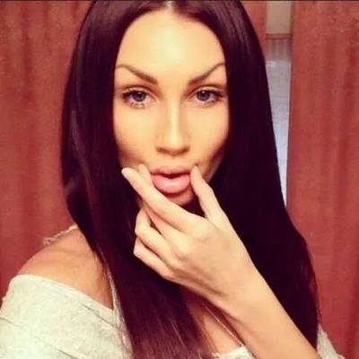 Genesis from Colorado is looking for adult webcam chat