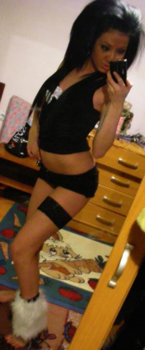 Escorts like Eileen are down to fuck you now!