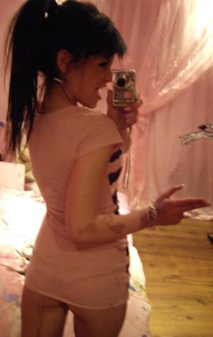 Shania from New Jersey is looking for adult webcam chat