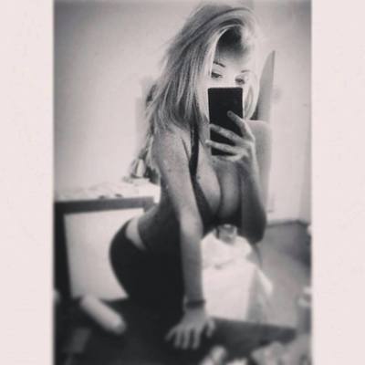 Oralee from Graniteville, Vermont is looking for adult webcam chat