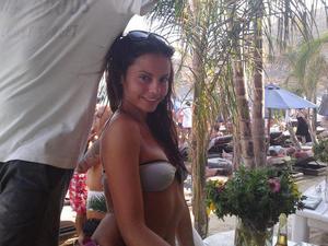 Looking for local cheaters? Take Rachelle from North Carolina home with you