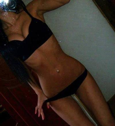 Meet local singles like Stella from Illinois who want to fuck tonight