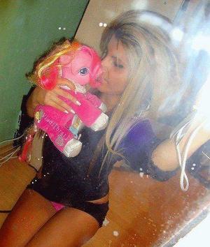 Escorts like Gwendolyn are down to fuck you now!