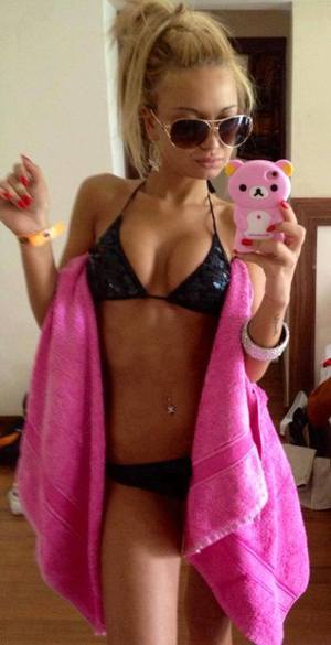 Escorts like Janelle are down to fuck you now!