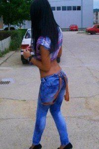 25-Year-Old Virginia Girl Norah Seeks Passionate Fun